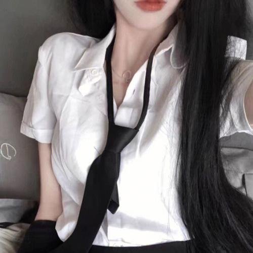 他夏天住在楼下